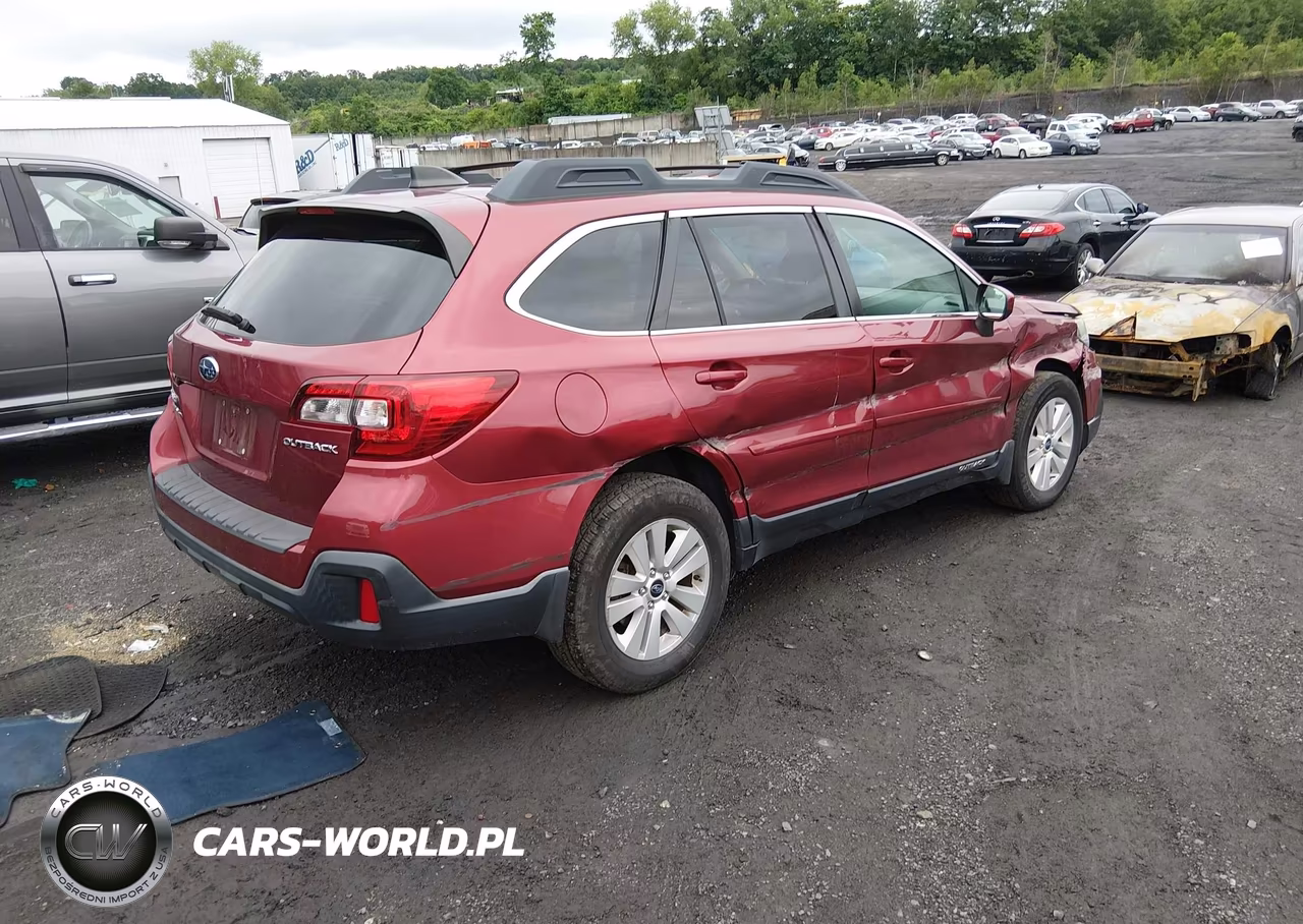 2019 Subaru Outback 2.5I Premium VIN:4S4BSAFC7K3217231 - 4