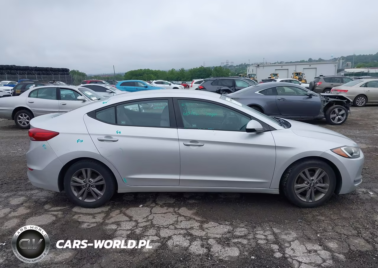 2018 Hyundai Elantra Sel VIN:5NPD84LF6JH234746 - 13