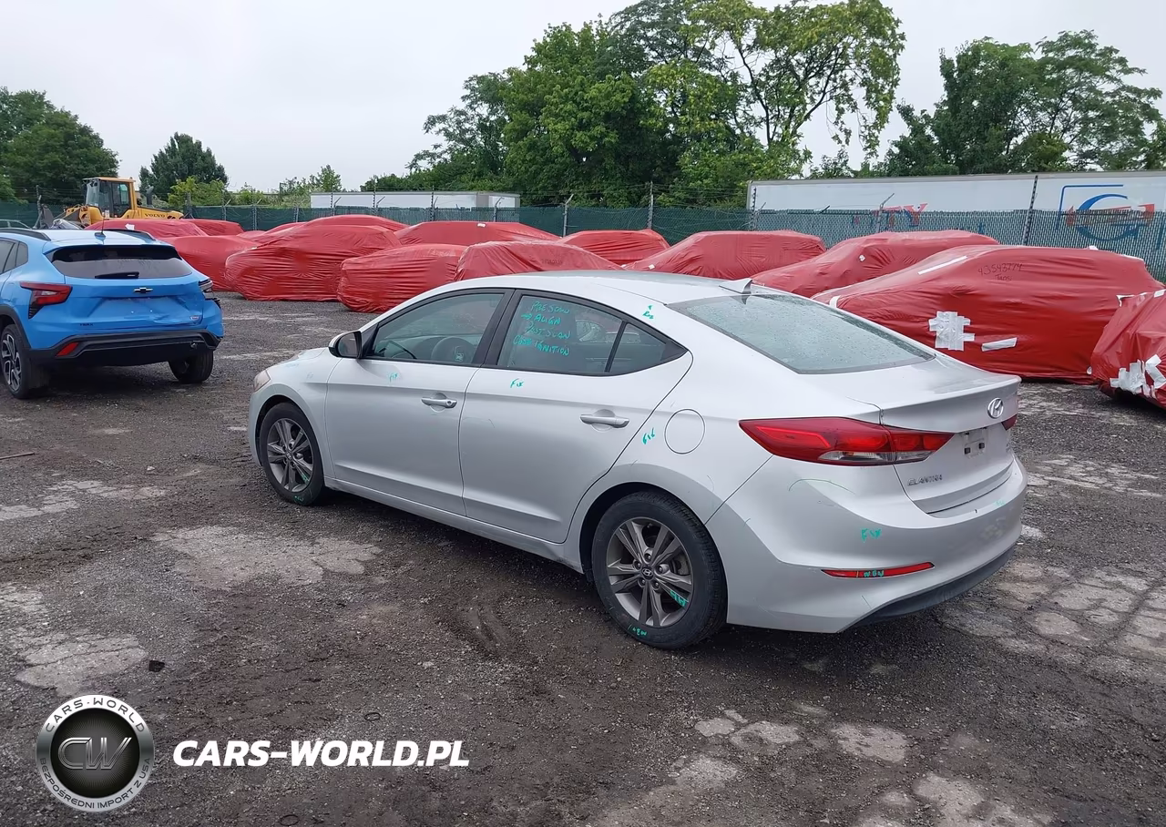 2018 Hyundai Elantra Sel VIN:5NPD84LF6JH234746 - 3