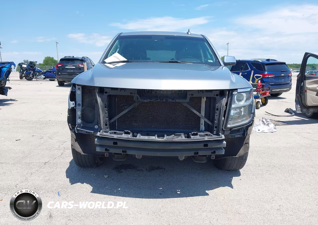 2016 Chevrolet Tahoe Ltz VIN:1GNSKCKC4GR105391 - 13