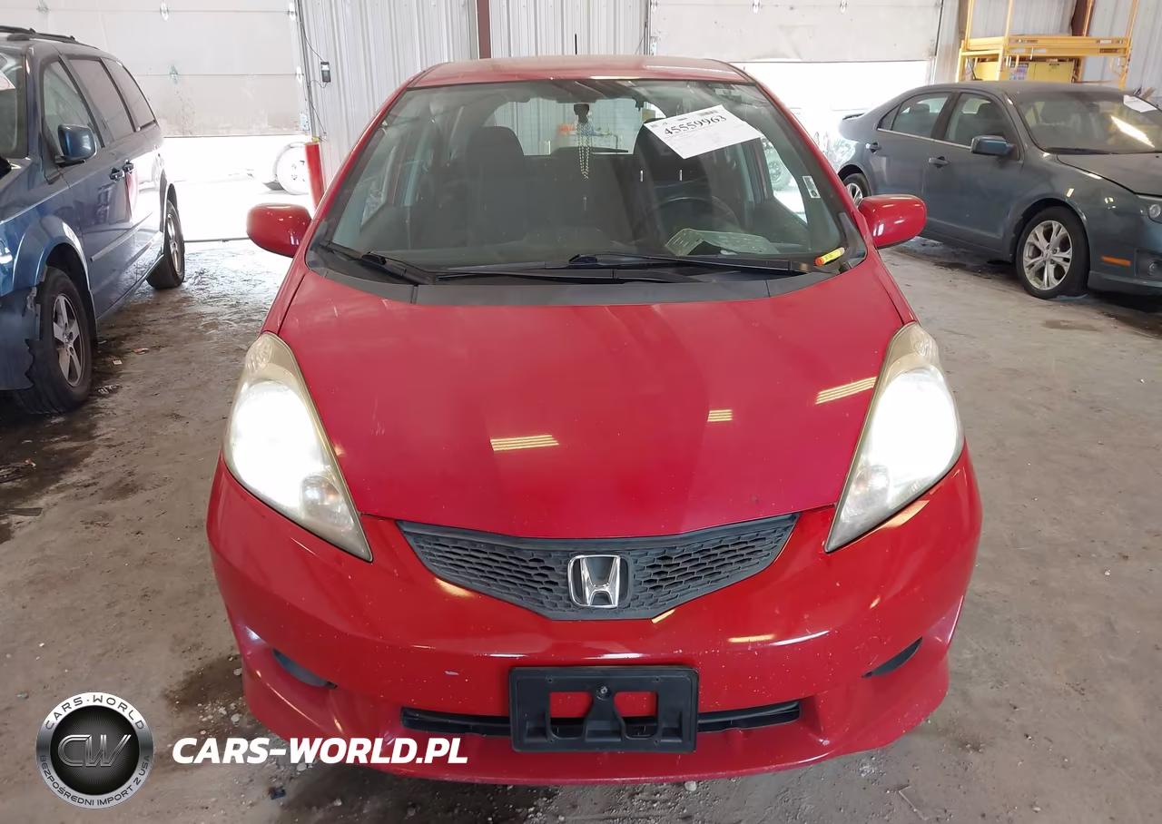 2010 Honda Fit Sport VIN:JHMGE8H43AC008369 - 12