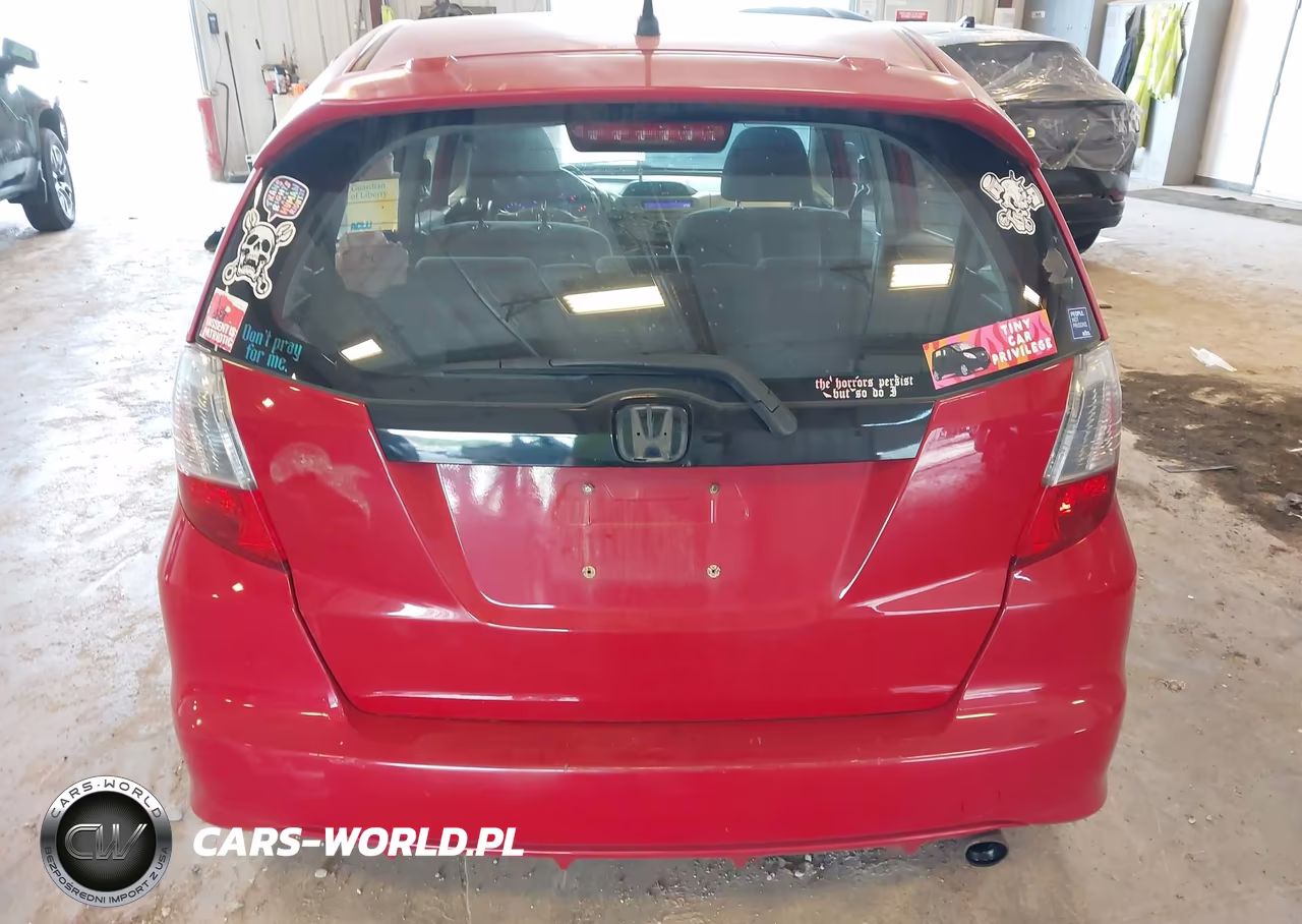 2010 Honda Fit Sport VIN:JHMGE8H43AC008369 - 16
