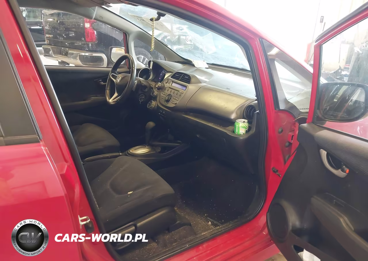 2010 Honda Fit Sport VIN:JHMGE8H43AC008369 - 5