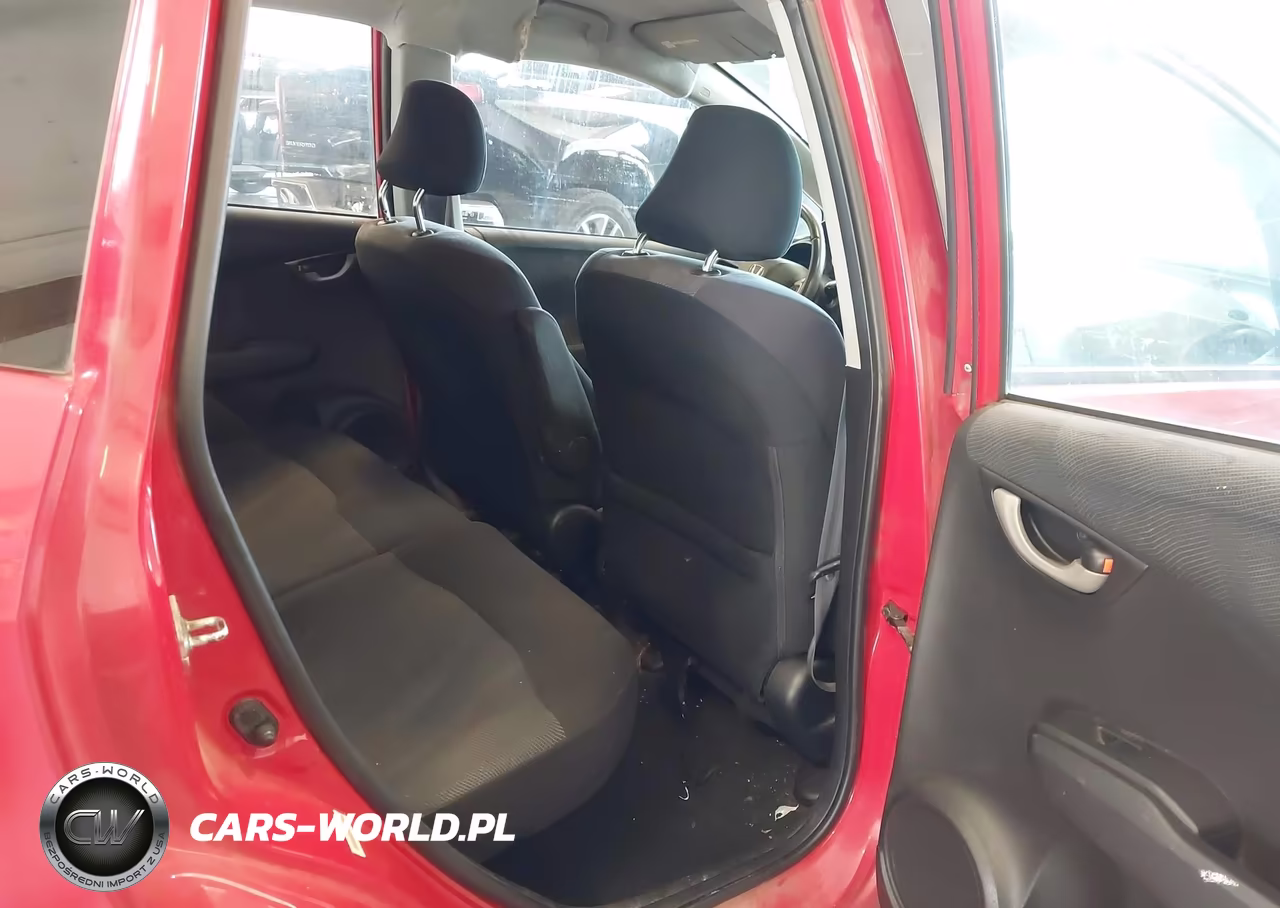 2010 Honda Fit Sport VIN:JHMGE8H43AC008369 - 8