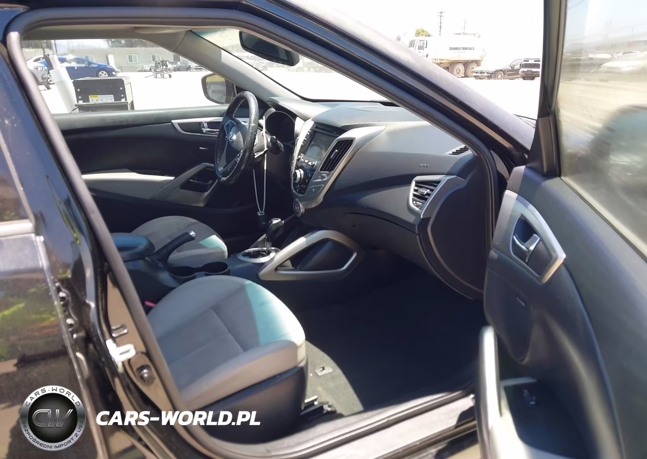 2013 Hyundai Veloster Base W-Gray VIN:KMHTC6AD2DU098032 - 5