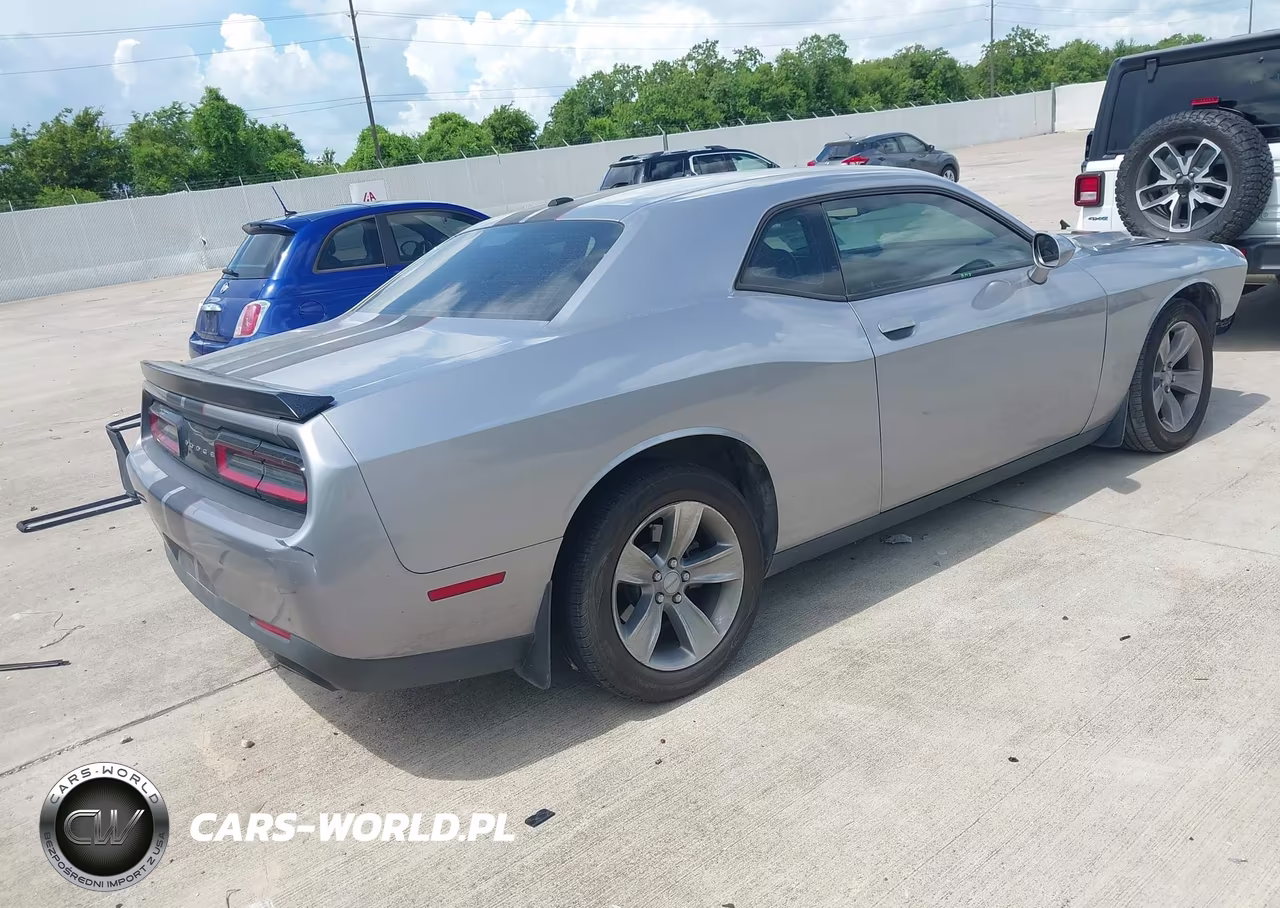 2016 Dodge Challenger Sxt VIN:2C3CDZAG6GH240231 - 4