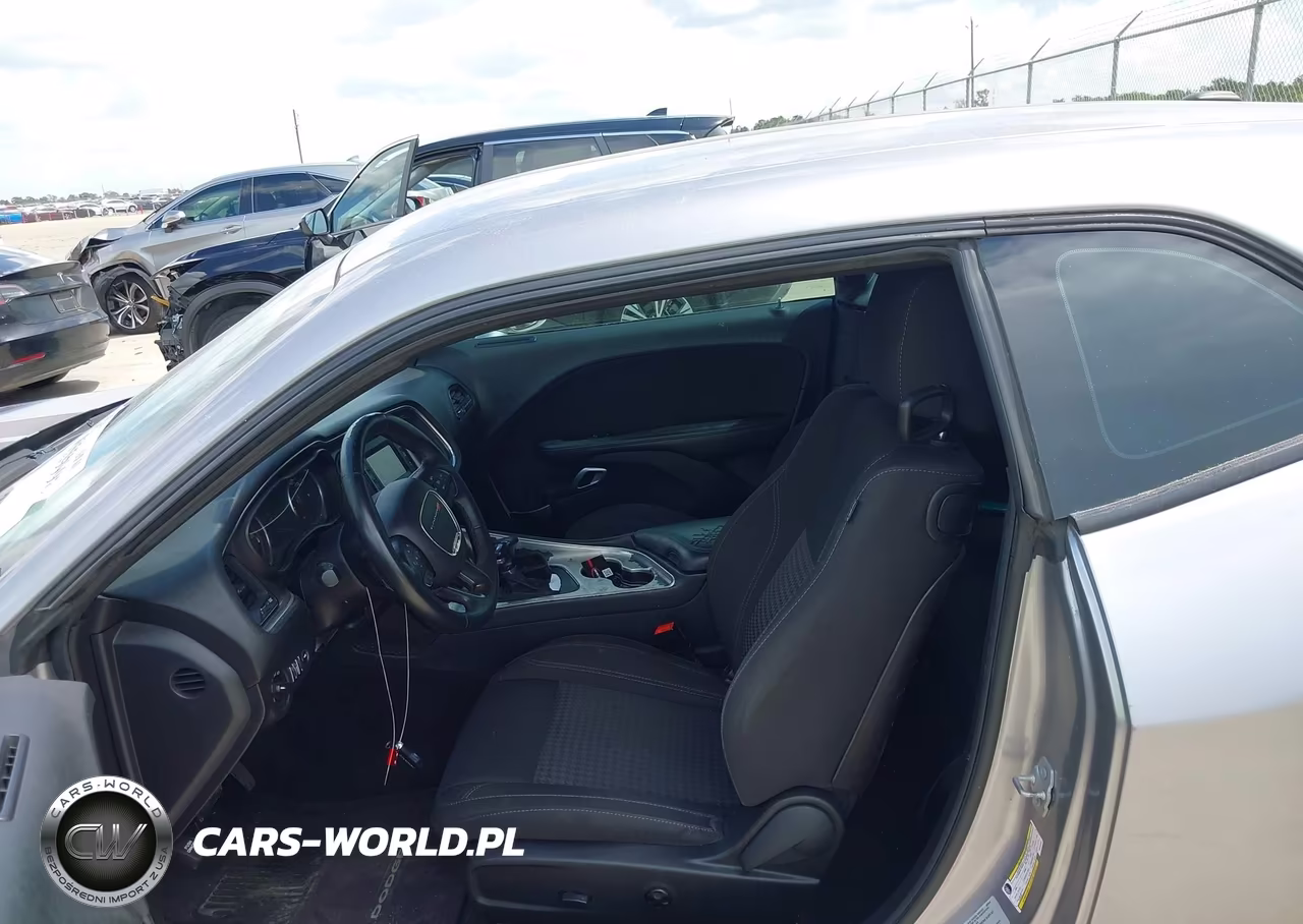 2016 Dodge Challenger Sxt VIN:2C3CDZAG6GH240231 - 8