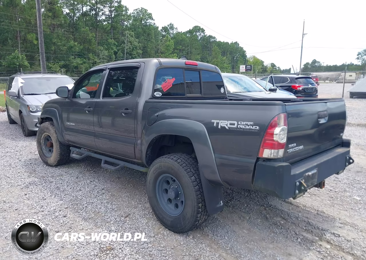 2012 Toyota Tacoma Base V6 VIN:5TFLU4EN7CX047955 - 3