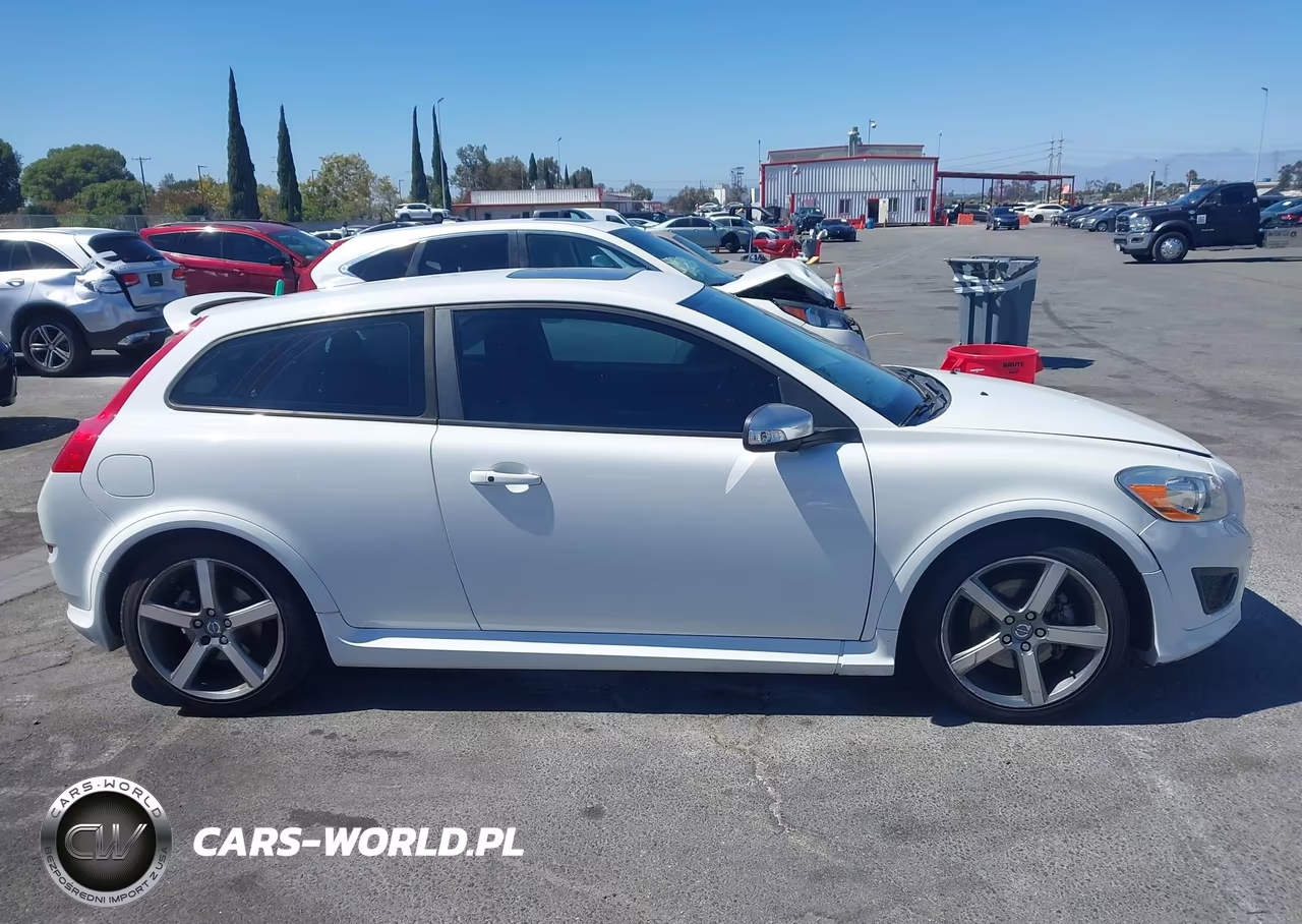 2011 Volvo C30 T5-T5 R-Design VIN:YV1672MK9B2208893 - 13