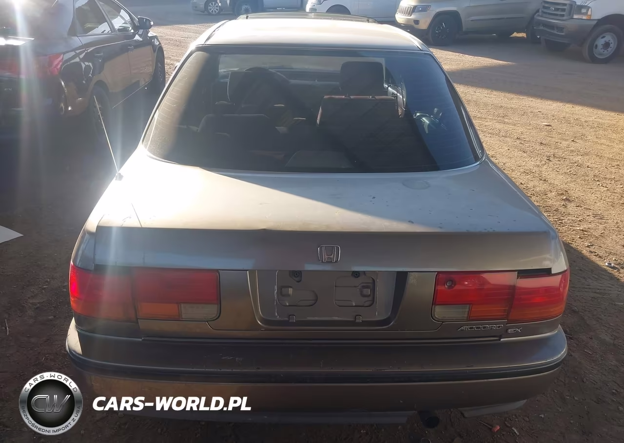 1993 Honda Accord Ex VIN:JHMCB7678PC006303 - 16