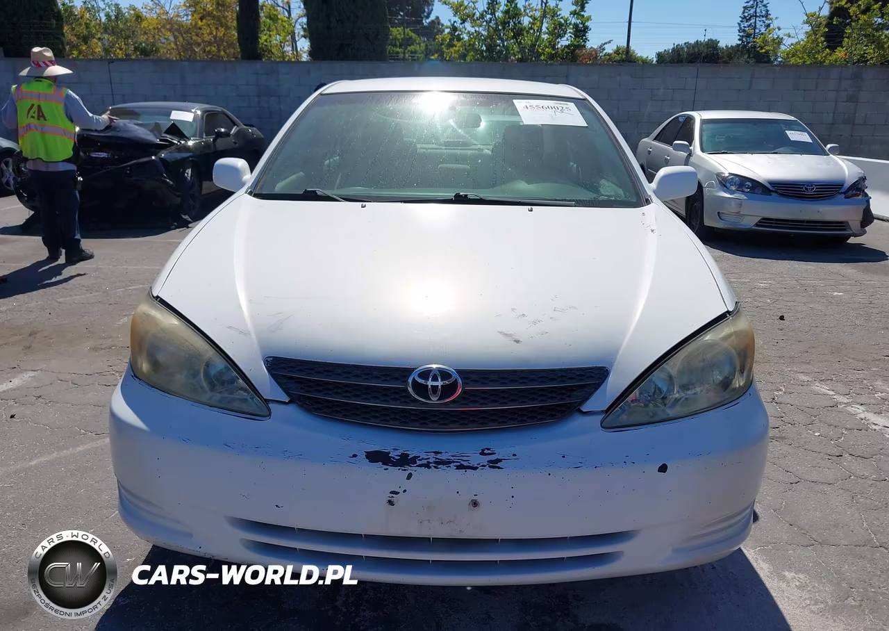 2003 Toyota Camry Le VIN:4T1BE32K33U246303 - 12