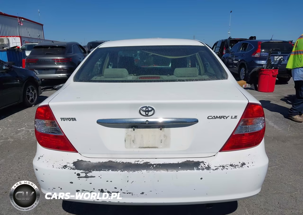 2003 Toyota Camry Le VIN:4T1BE32K33U246303 - 16
