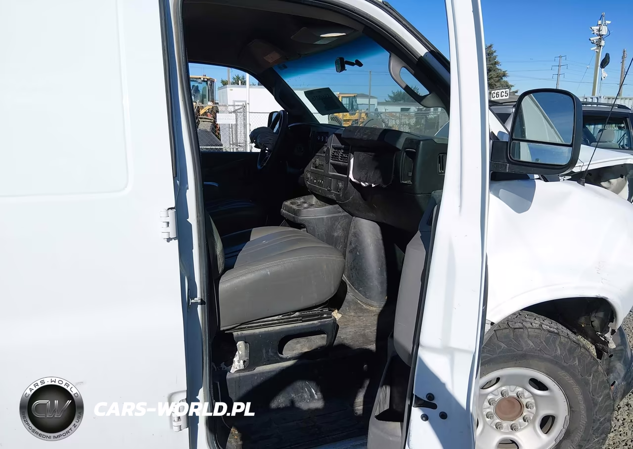 2017 Chevrolet Express 2500 1Wt VIN:1GCWGBFFXH1255953 - 5