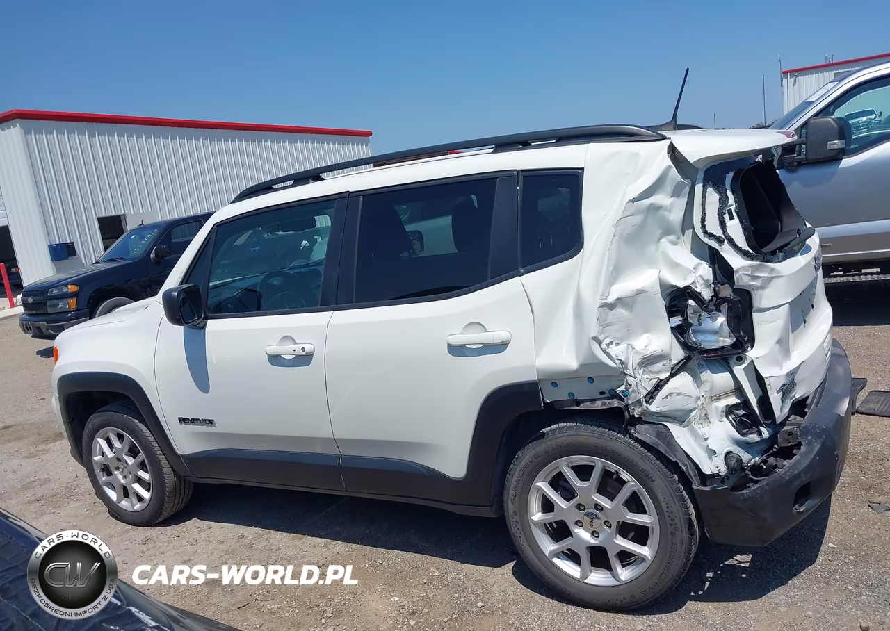 2022 Jeep Renegade Latitude 4X4 VIN:ZACNJDB12NPN53702 - 14