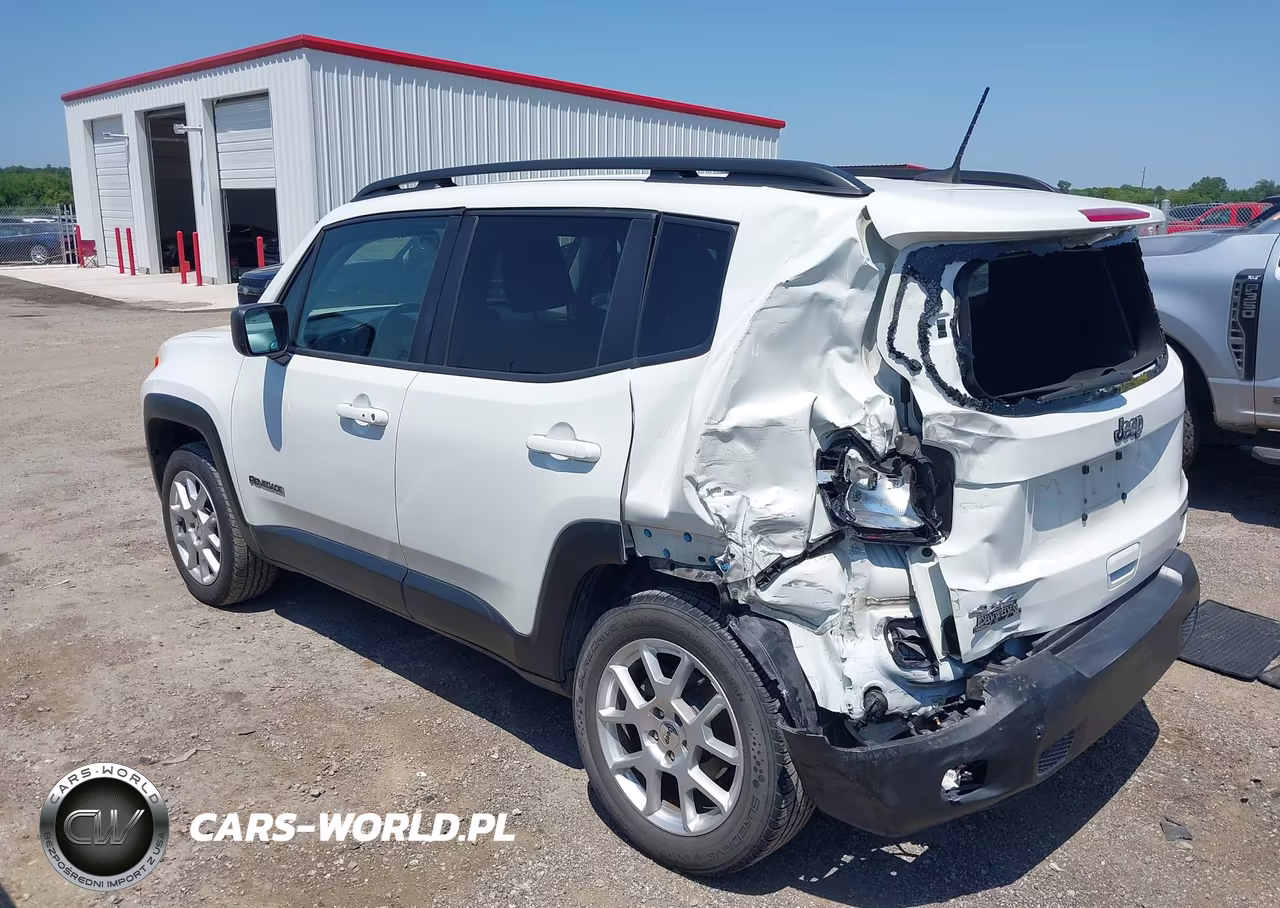 2022 Jeep Renegade Latitude 4X4 VIN:ZACNJDB12NPN53702 - 3