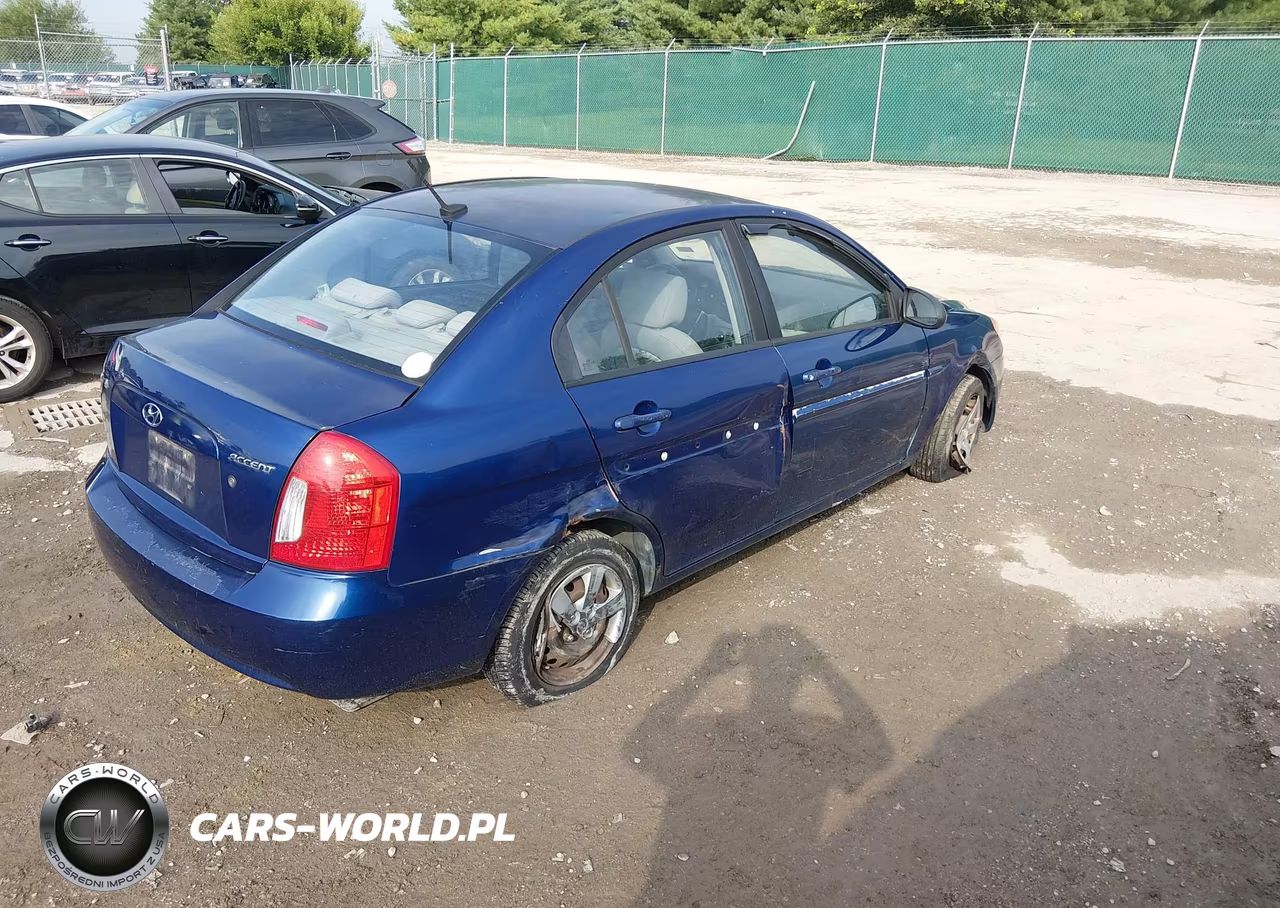 2011 Hyundai Accent Gls VIN:KMHCN4AC1BU617624 - 4