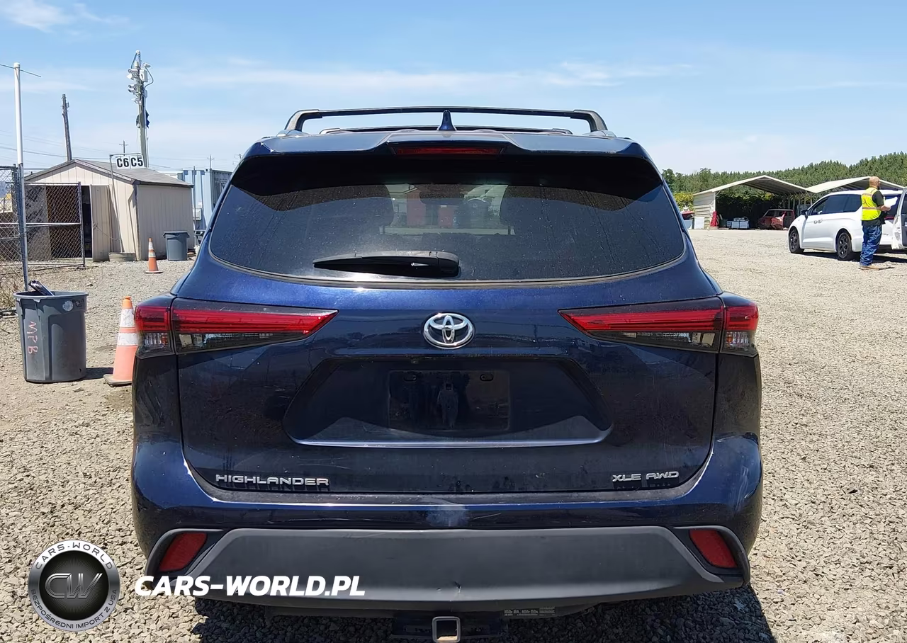 2021 Toyota Highlander Xle VIN:5TDHZRBH7MS524846 - 17