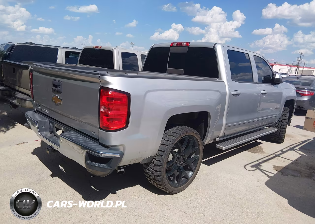 2018 Chevrolet Silverado 1500 1Lt VIN:3GCPCRECXJG505361 - 4