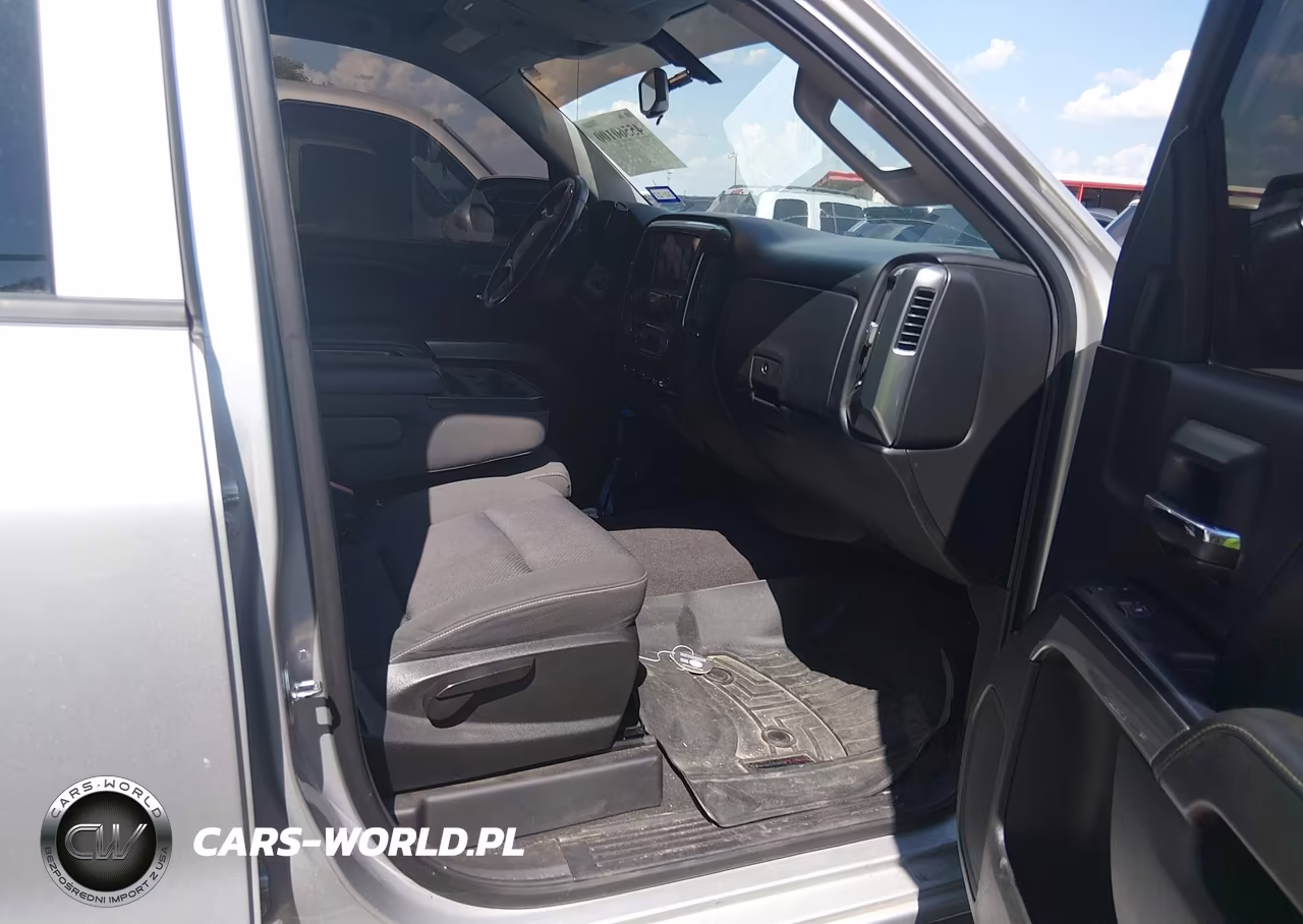 2018 Chevrolet Silverado 1500 1Lt VIN:3GCPCRECXJG505361 - 5