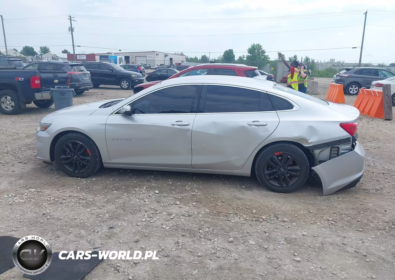 2018 Chevrolet Malibu Lt VIN:1G1ZD5ST2JF270094 - 14