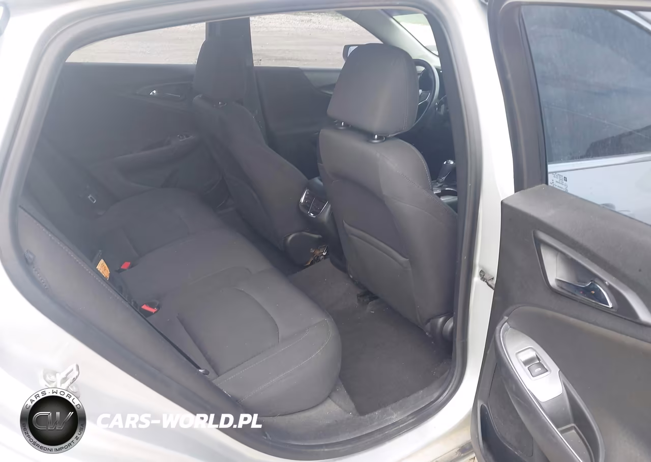 2018 Chevrolet Malibu Lt VIN:1G1ZD5ST2JF270094 - 8