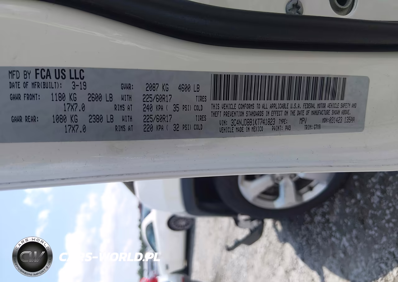 2019 Jeep Compass Latitude 4X4 VIN:3C4NJDBB1KT741823 - 9