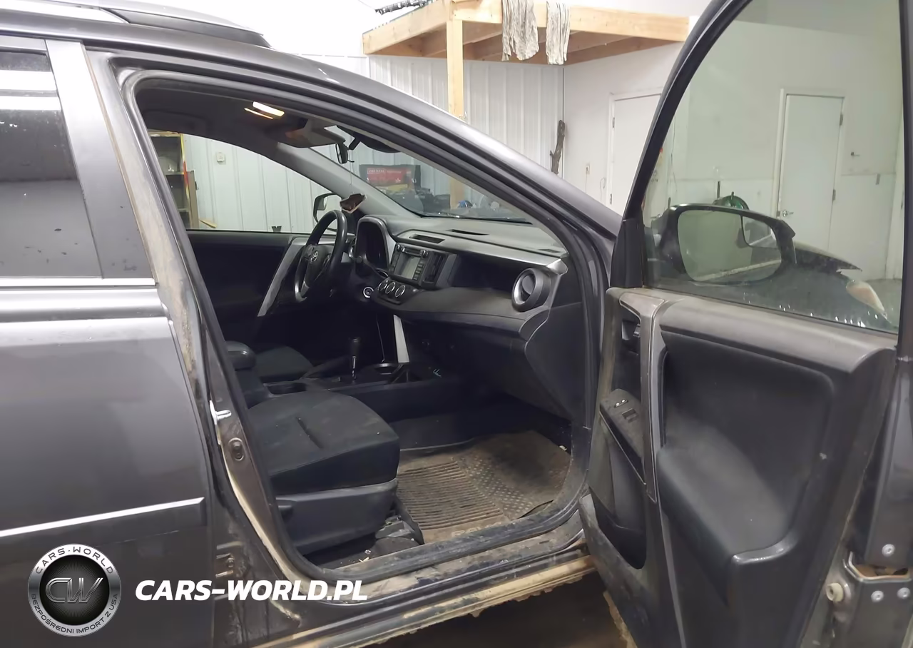 2017 Toyota Rav4 Le VIN:JTMBFREV5HJ711635 - 5