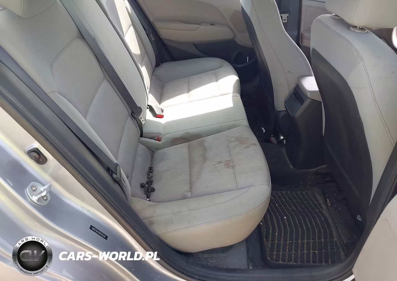 2017 Hyundai Elantra Se VIN:5NPD74LF0HH078359 - 8