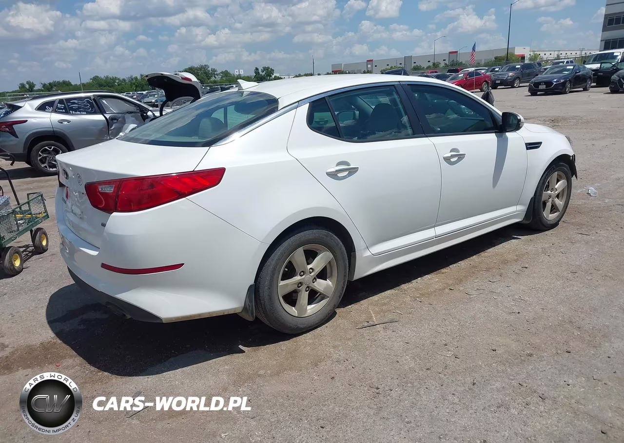 2015 Kia Optima Lx VIN:KNAGM4A7XF5580808 - 4