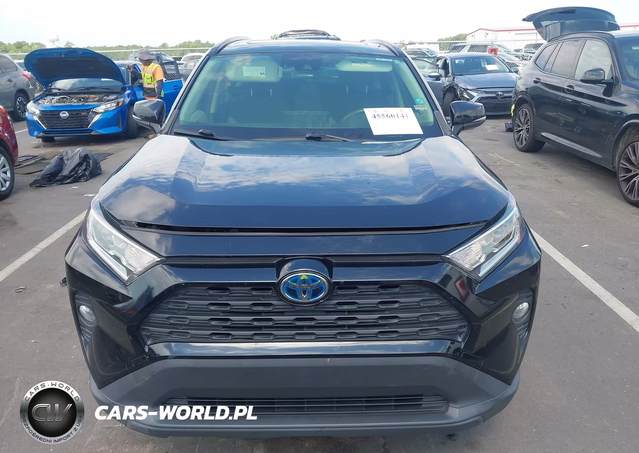 2021 Toyota Rav4 Hybrid Xle VIN:JTMRWRFV8MD119104 - 13