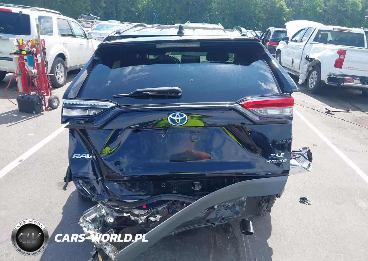 2021 Toyota Rav4 Hybrid Xle VIN:JTMRWRFV8MD119104 - 17
