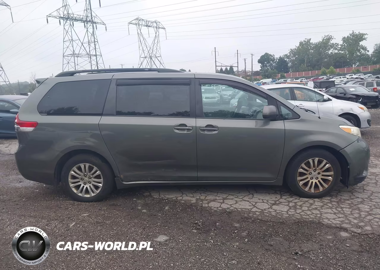 2011 Toyota Sienna Xle V6 VIN:5TDYK3DC4BS058275 - 14