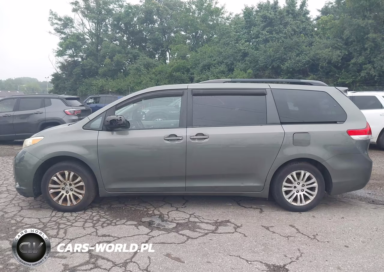 2011 Toyota Sienna Xle V6 VIN:5TDYK3DC4BS058275 - 15