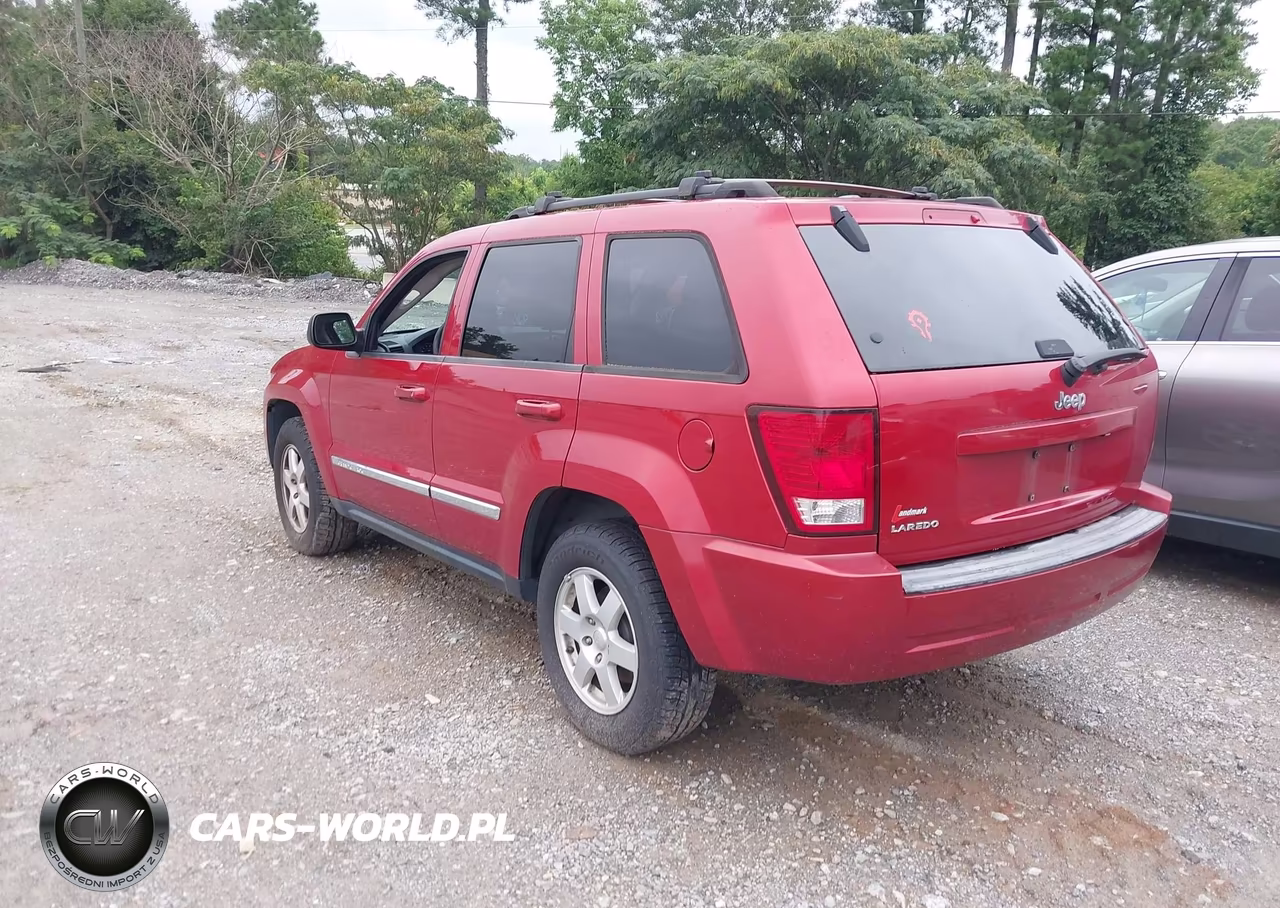2010 Jeep Grand Cherokee Laredo VIN:1J4PS4GK1AC121573 - 3