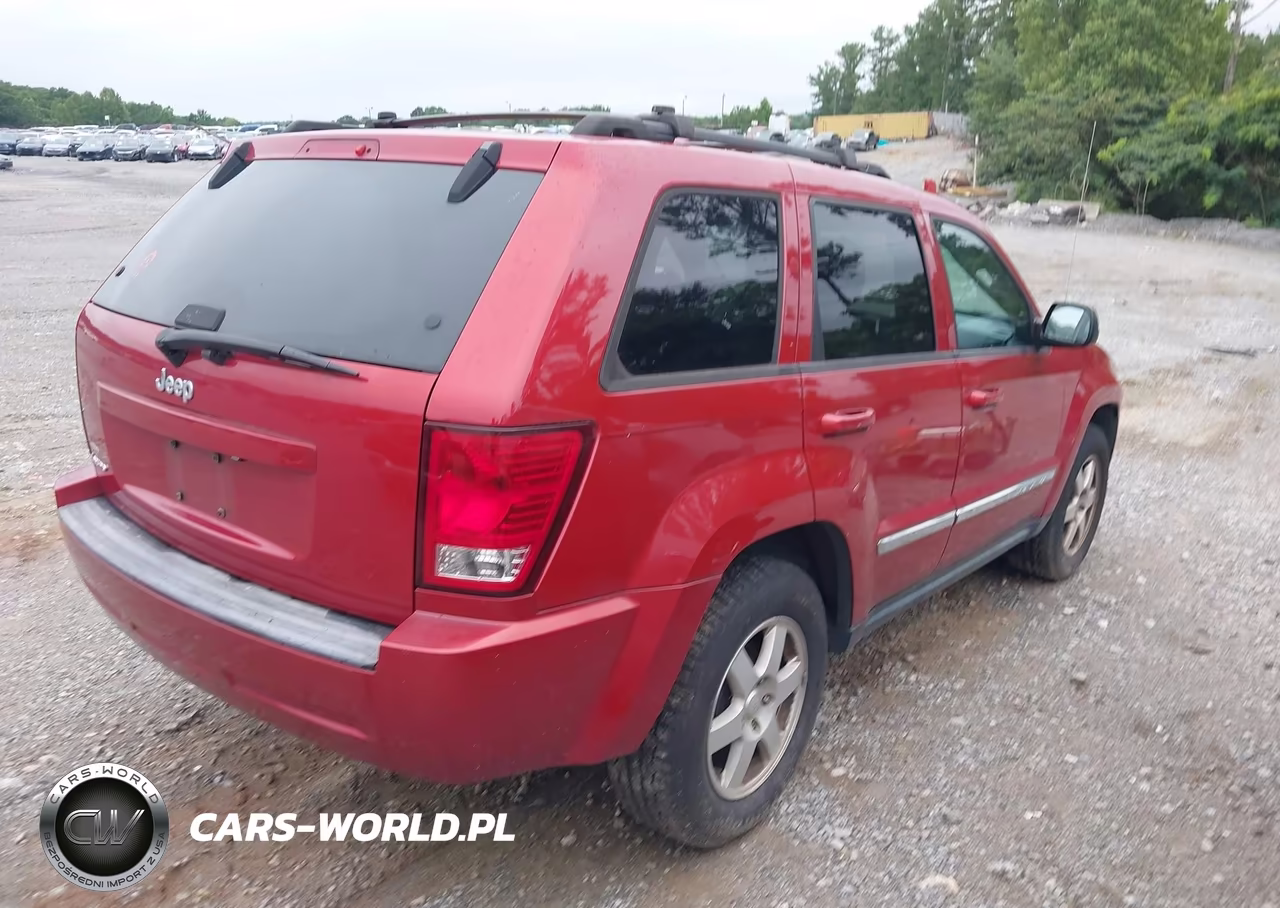 2010 Jeep Grand Cherokee Laredo VIN:1J4PS4GK1AC121573 - 4