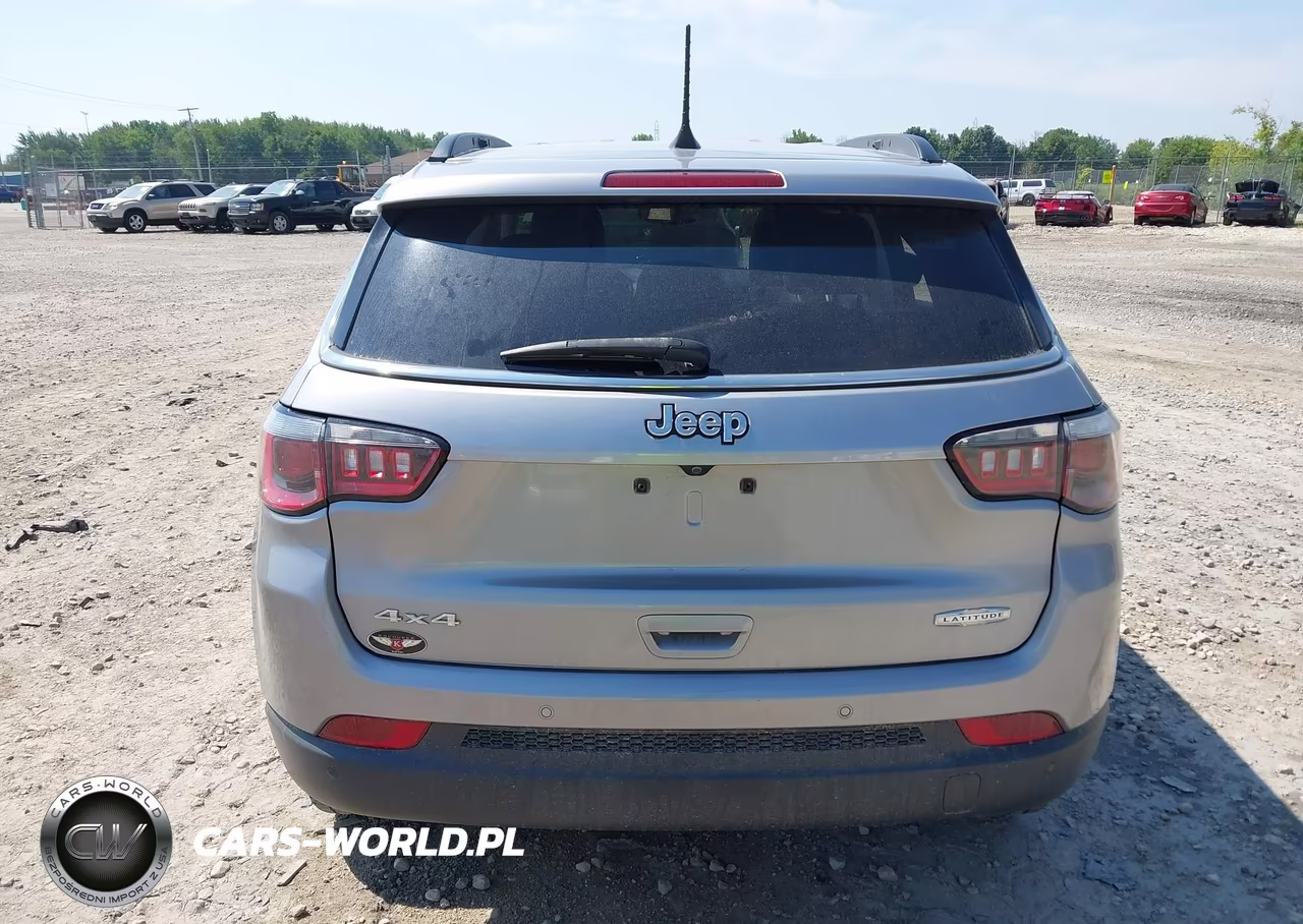2018 Jeep Compass Latitude 4X4 VIN:3C4NJDBB3JT350316 - 16