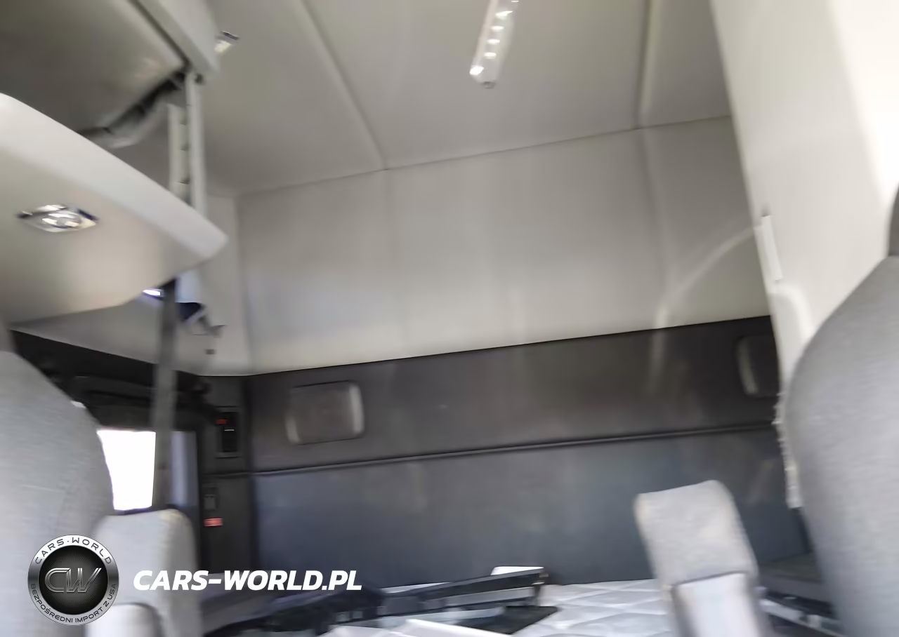 2025 Kenworth W990 VIN:1XK1P49X1SJ120771 - 6