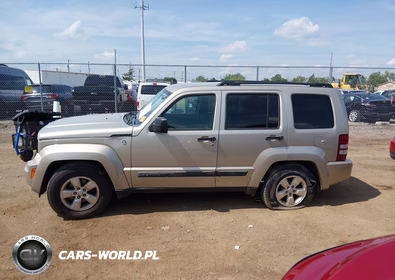 2010 Jeep Liberty Sport VIN:1J4PN2GK0AW172847 - 13