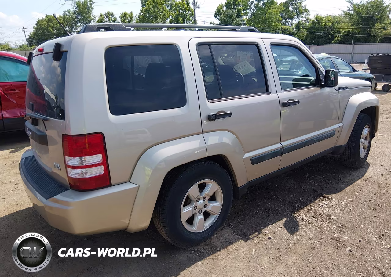 2010 Jeep Liberty Sport VIN:1J4PN2GK0AW172847 - 4
