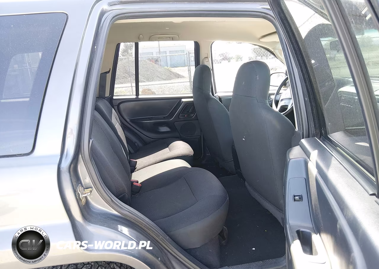 2004 Jeep Grand Cherokee Laredo VIN:1J4GW48J24C250579 - 8