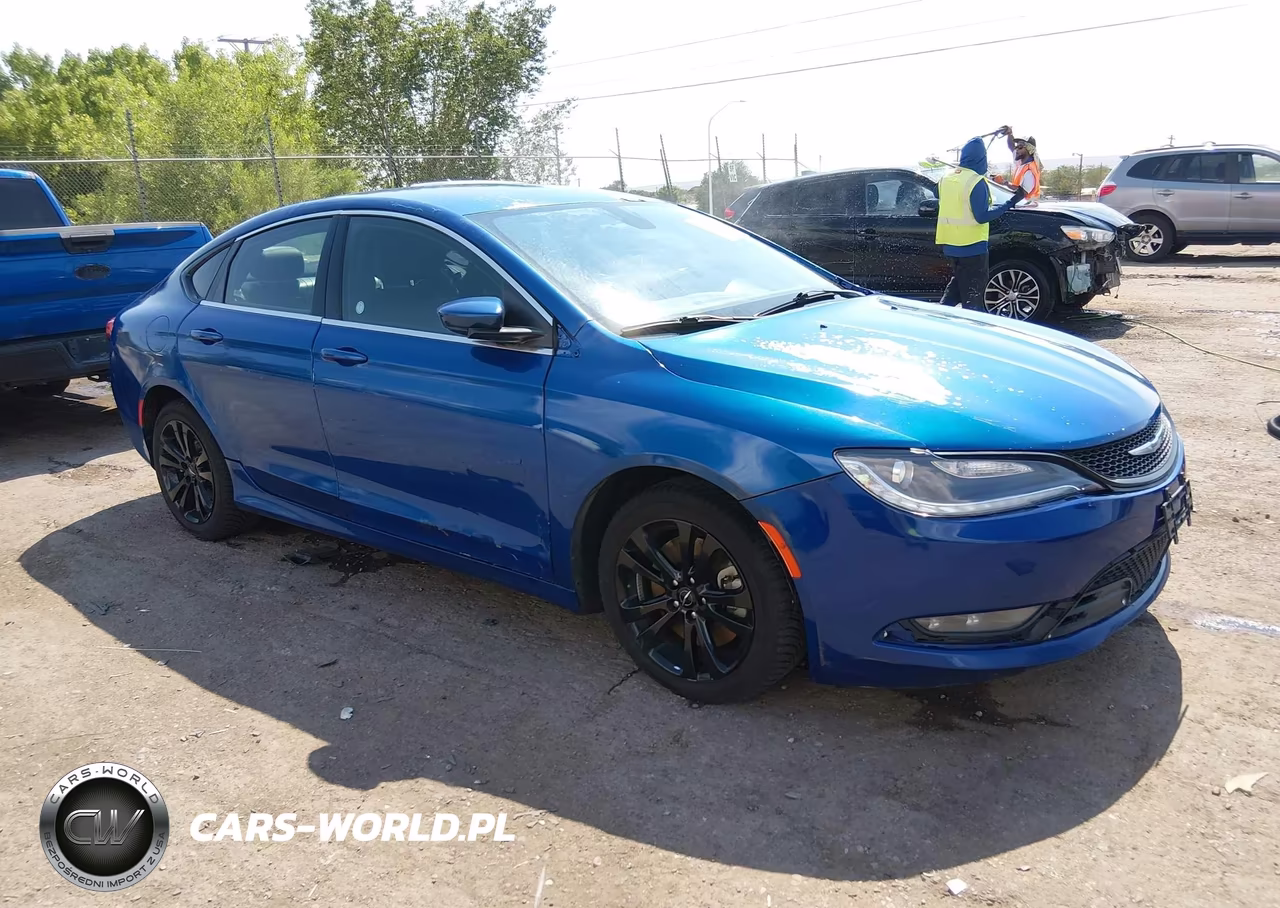 2015 Chrysler 200 S – zdjęcie 1 z 12