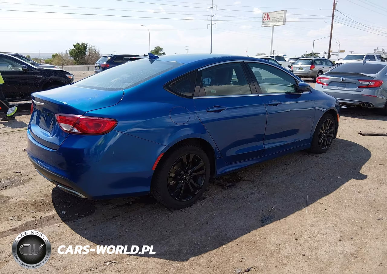 2015 Chrysler 200 S VIN:1C3CCCDG1FN523573 - 4