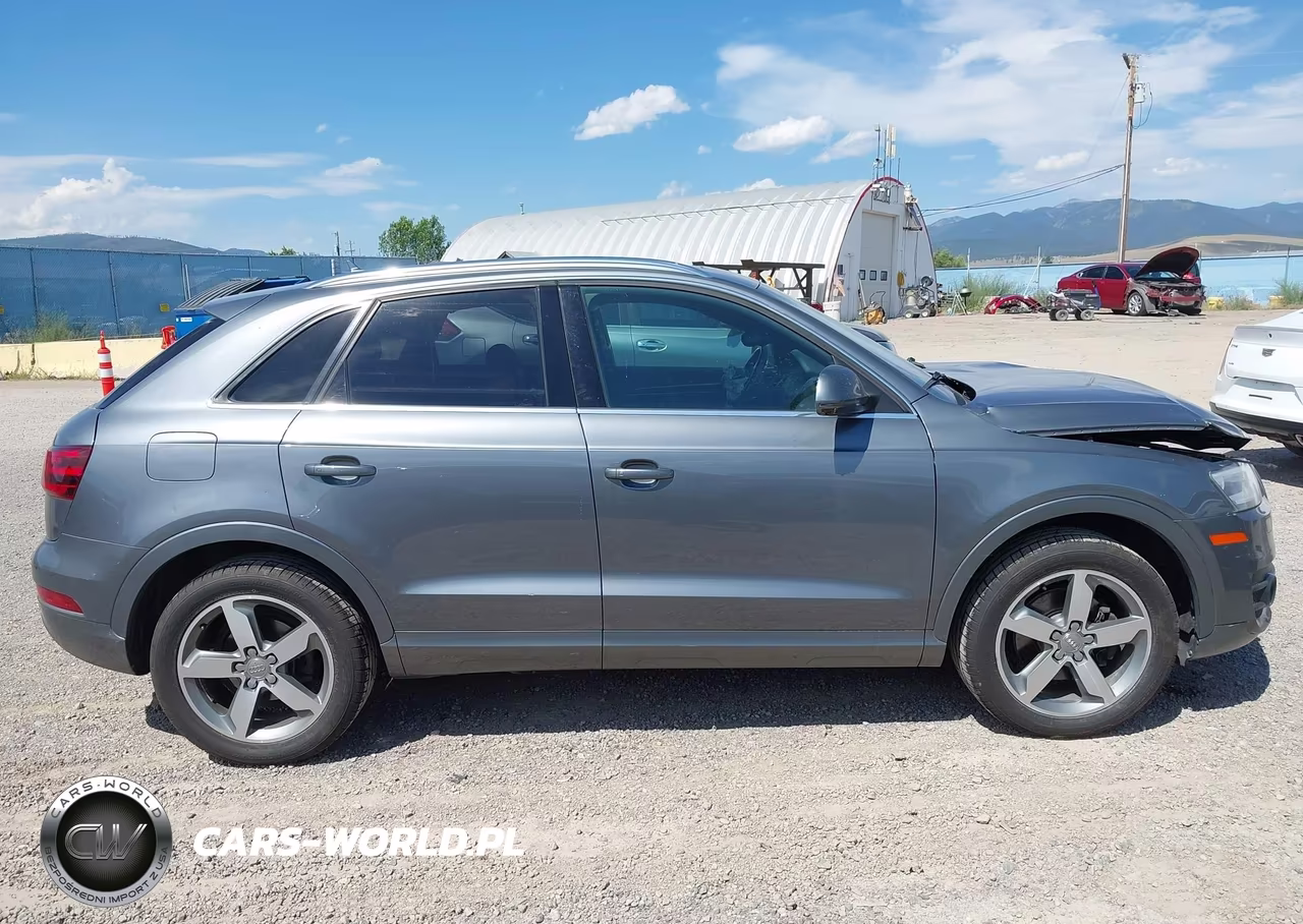 2015 Audi Q3 2.0T Premium Plus VIN:WA1GFCFS5FR006110 - 13
