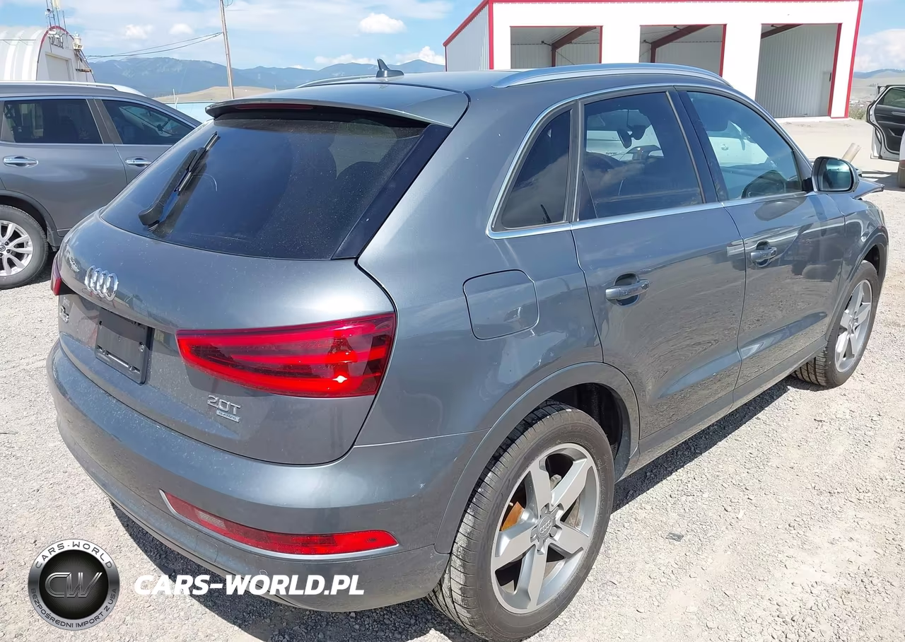 2015 Audi Q3 2.0T Premium Plus VIN:WA1GFCFS5FR006110 - 4