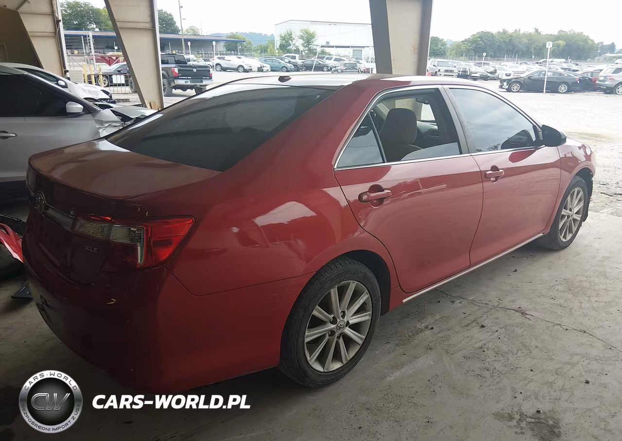 2012 Toyota Camry Xle VIN:4T4BF1FK8CR164147 - 4