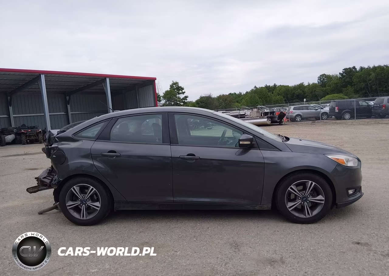 2017 Ford Focus Se VIN:1FADP3FEXHL316099 - 13