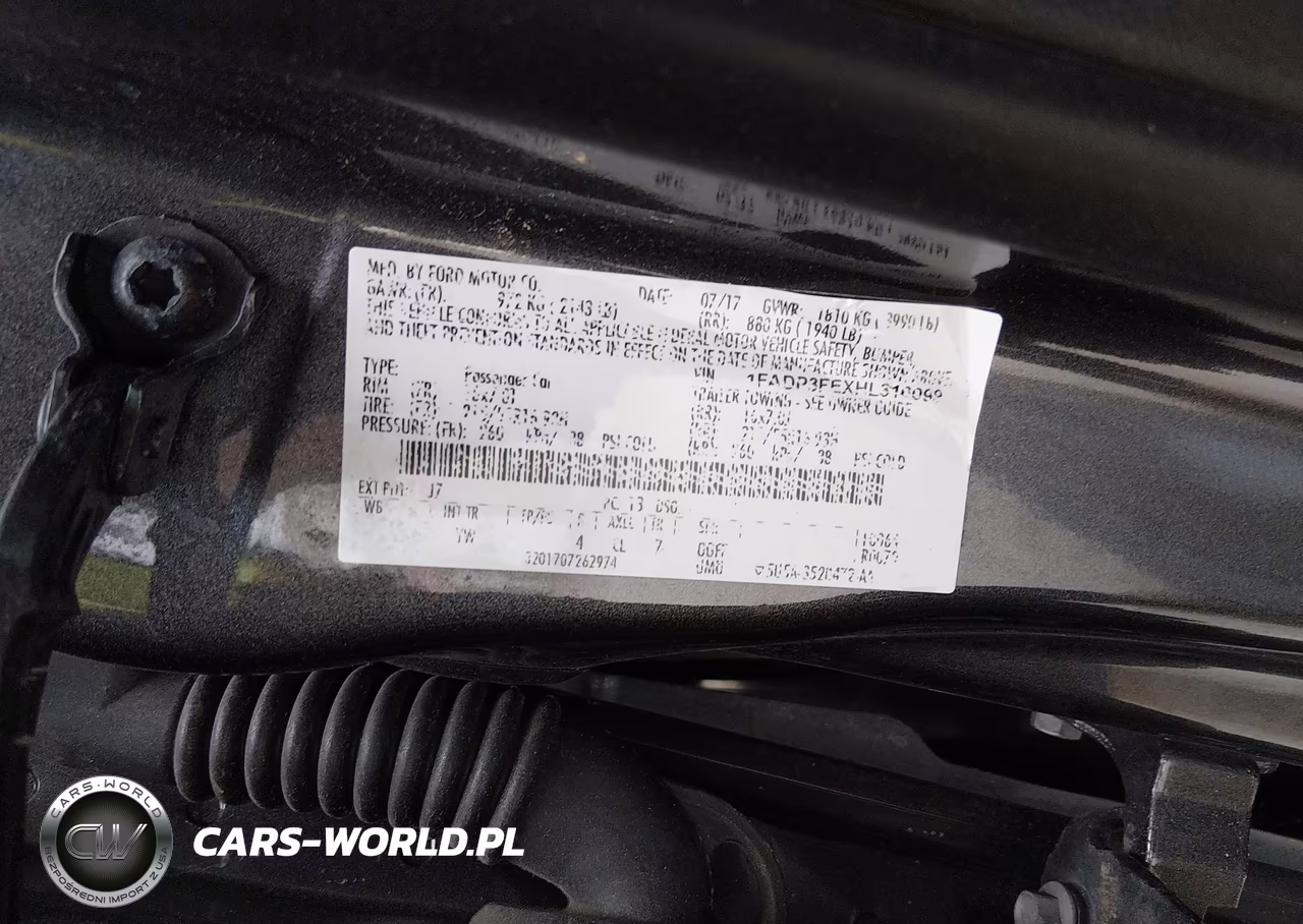 2017 Ford Focus Se VIN:1FADP3FEXHL316099 - 9