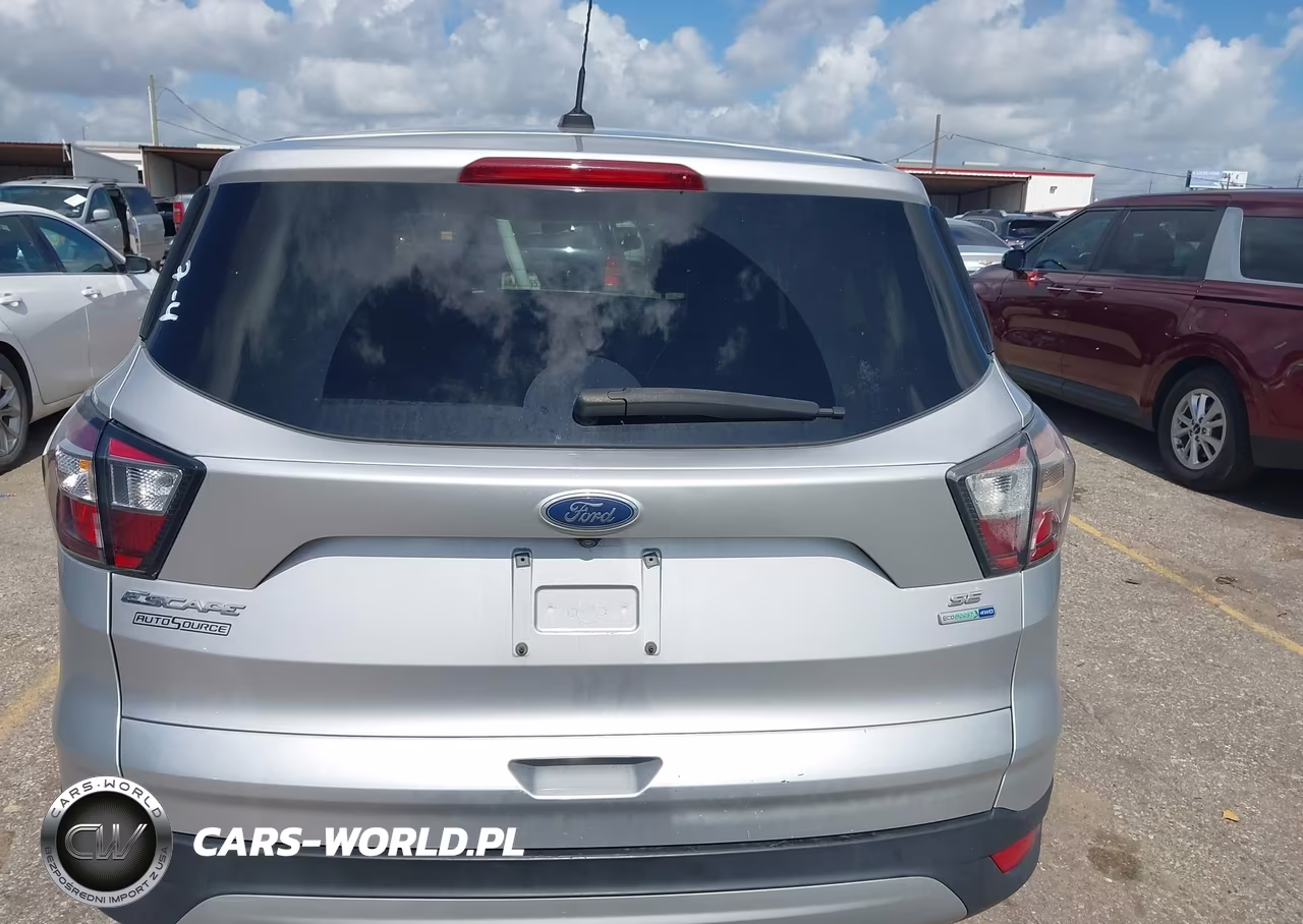 2017 Ford Escape Se VIN:1FMCU9GD9HUB52860 - 16