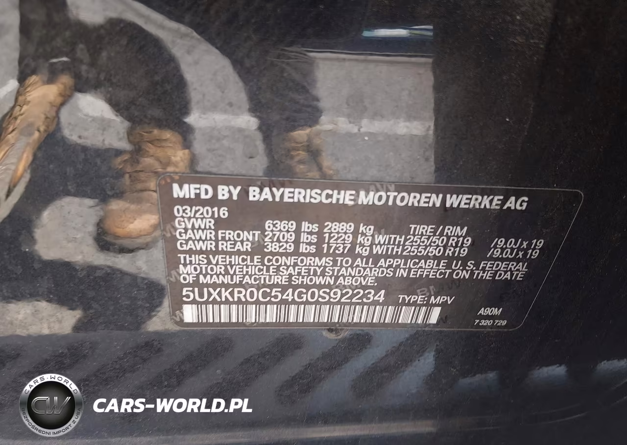 2016 BMW X5 xDrive35I VIN:5UXKR0C54G0S92234 - 9