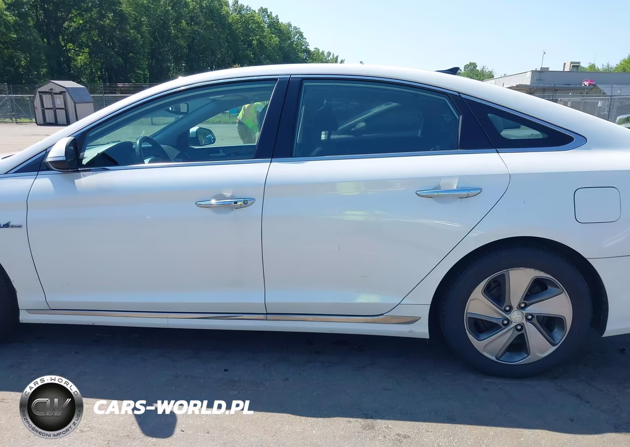 2017 Hyundai Sonata Hybrid Limited VIN:KMHE34L1XHA056117 - 14